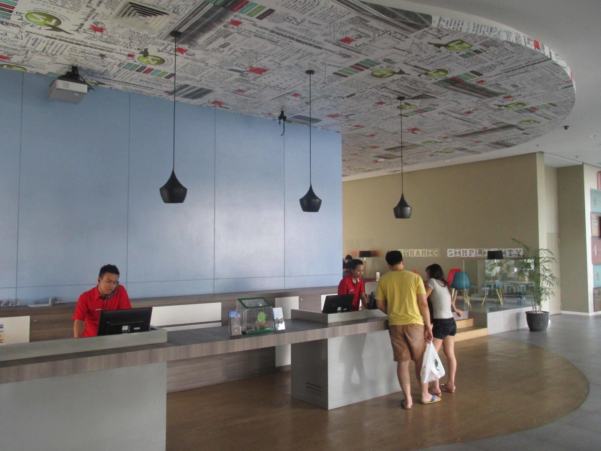 Ibis Surabaya City Center Kültér fotó